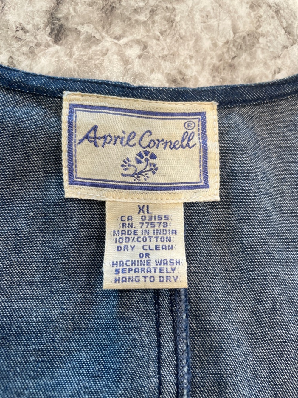 April Cornell Blue Denim Button-Front Vest with Floral Embroidery Size XL - Picture 6 of 7